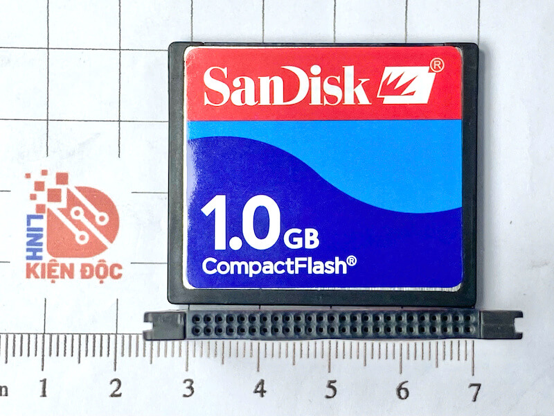 Thẻ nhớ 1GB