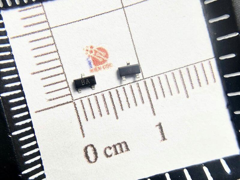 A1015 BA