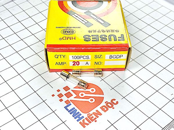 Hộp cầu chì thuỷ tinh 5*20mm 20A
