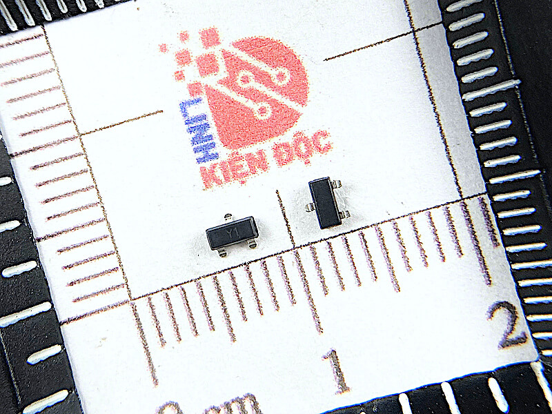 SS8050 Y1 Transistor NPN 1.5A 25V SOT-23