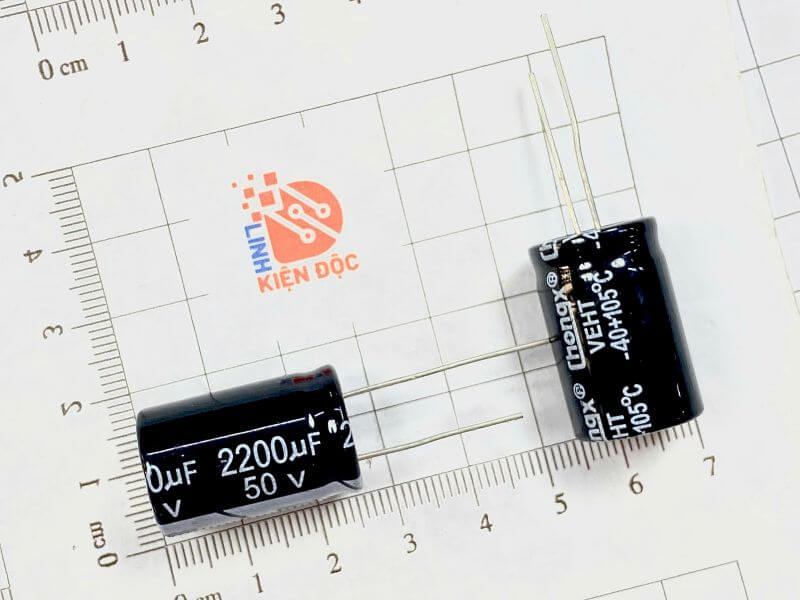 Tụ hóa 2200uF 50V 16x25mm_1 Tụ hóa 2200uF 50V 16x25mm_1