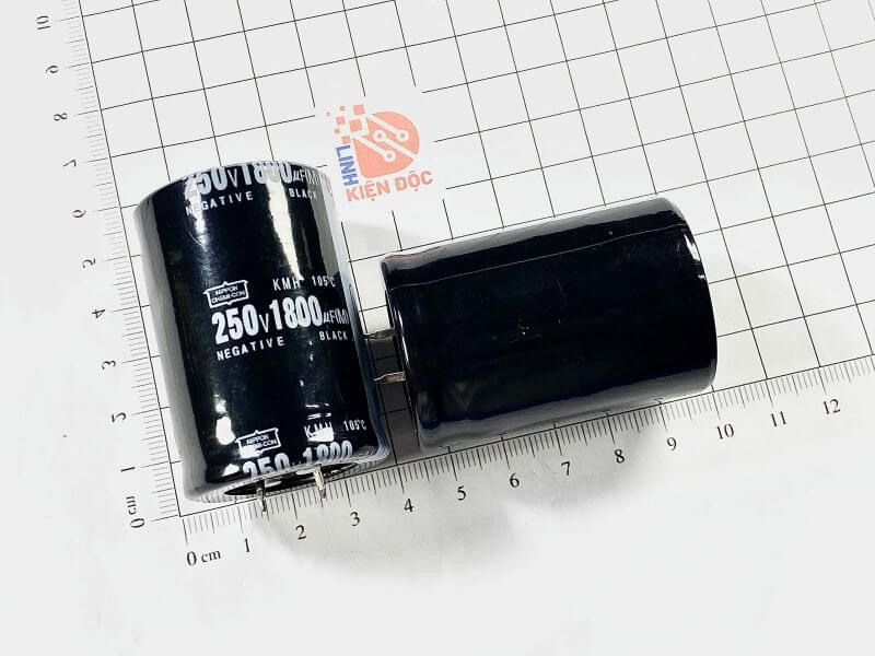 Tụ hóa NIPPON KMH 1800uF 250V kích thước 35x50mm_1 Tụ hóa NIPPON KMH 1800uF 250V kích thước 35x50mm_1