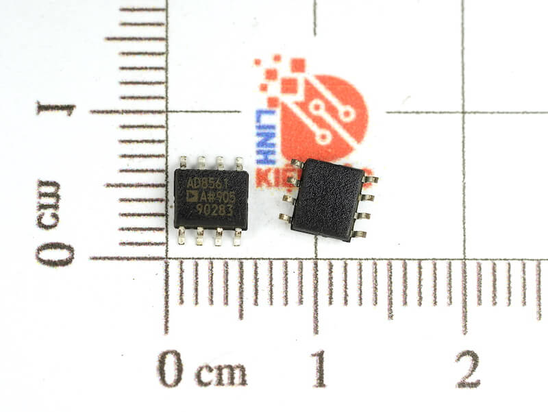 AD8561