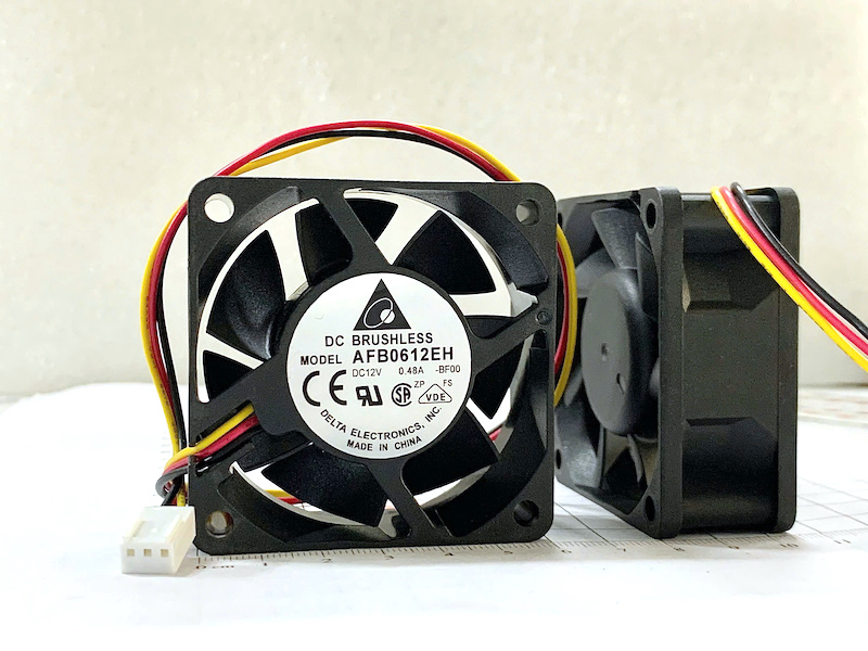 Quạt delta AFB0612EH 12V 0.48A 60×60×25mm 3 dây giắc trắng