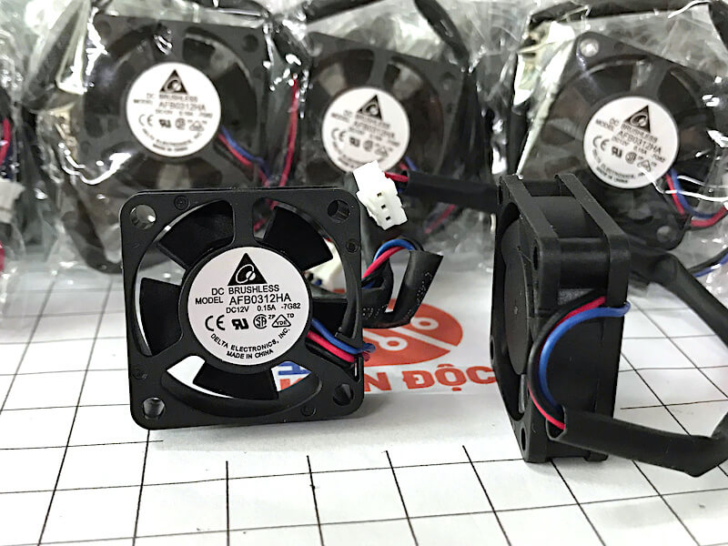 Quạt tản nhiệt Delta AFB0312HA 12V 0.15A 30x30x10mm giắc trắng nhỏ 3 dây