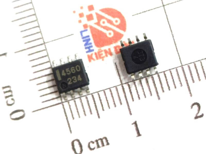 4560