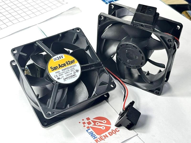 9WF0924H203 Quạt SanAce92WF A90L-0001-0577 24VDC-0.35A Kích Thước 92X92X32mm