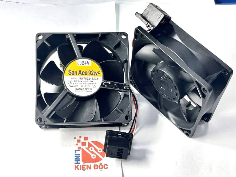 A90L-0001-0598#A 9WF0924S2031 Quạt Sanyo Denki 24V 0.5A Kích thước 92*92*32MM