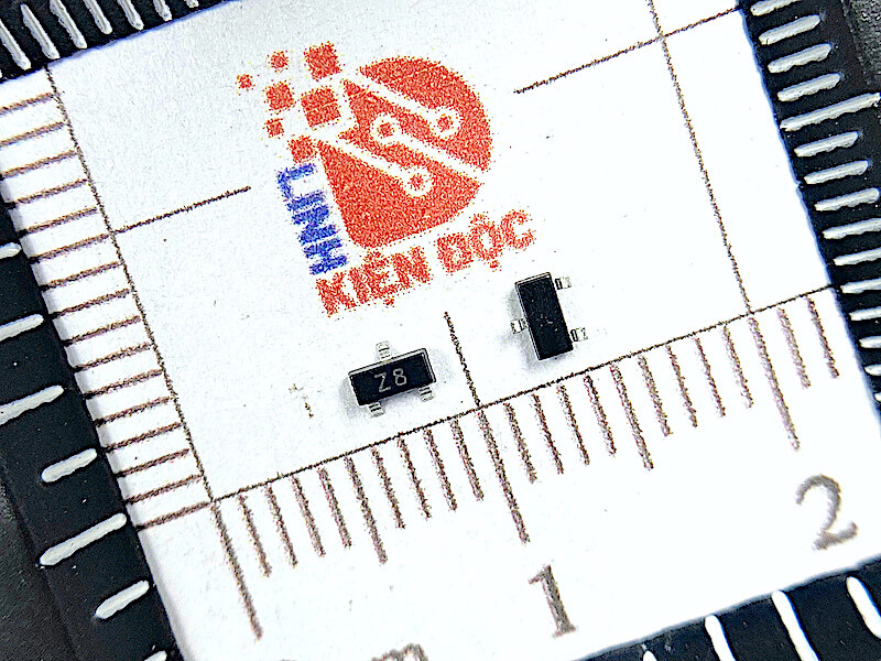 BZX84C9V1 Z8