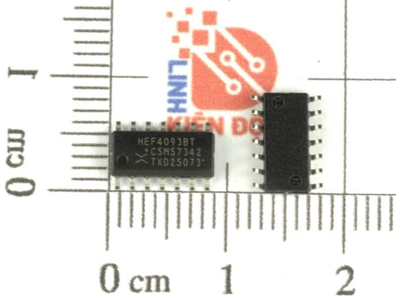 HEF4093BT HEF4093BT