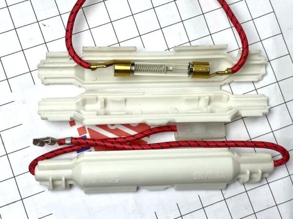 Cầu chì lò vi sóng 0.8A