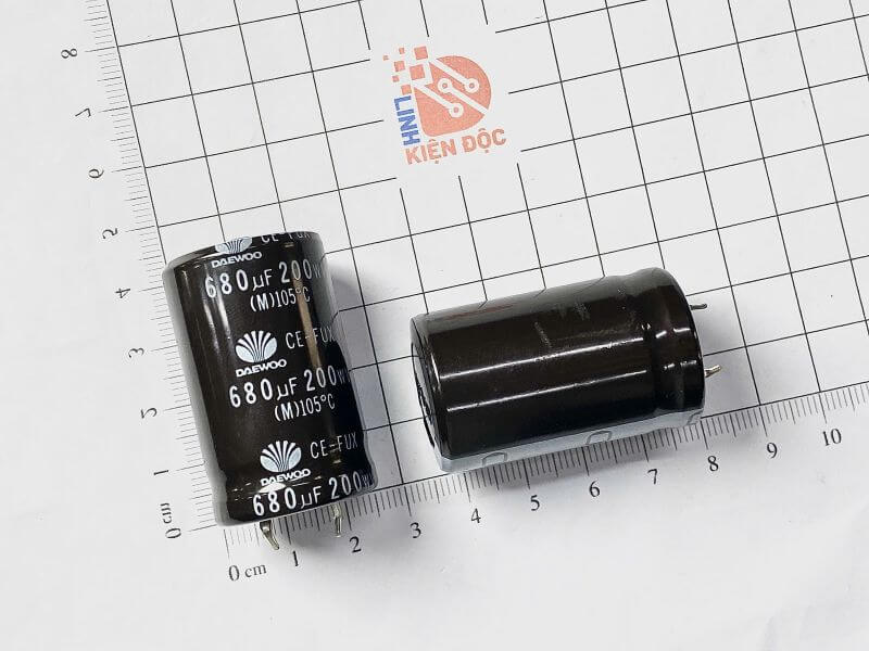 Tụ hóa Daewoo 680uF 200V 25x40mm chính hãng_4