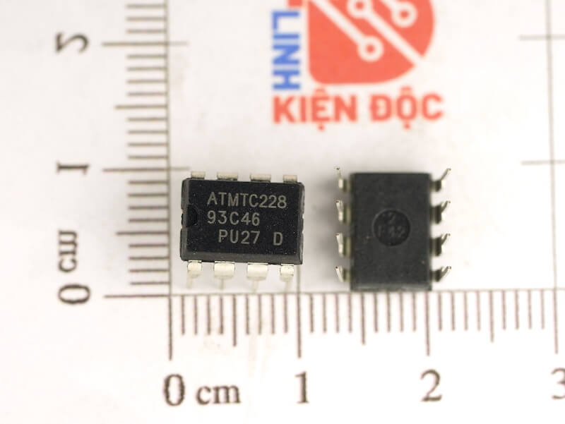 93C46 DIP-8