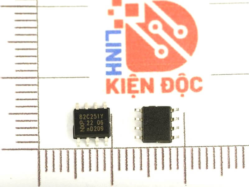 82c251y