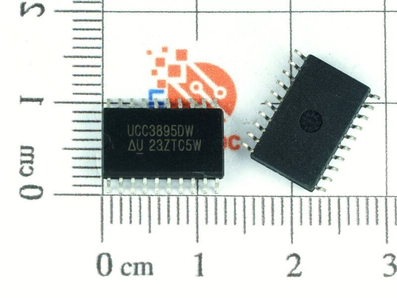 UCC3895DW