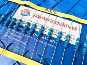 Điện trở vạch 2W 390R 5% – loại 5 vòng màu