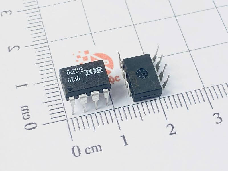 IR2103 DIP-8