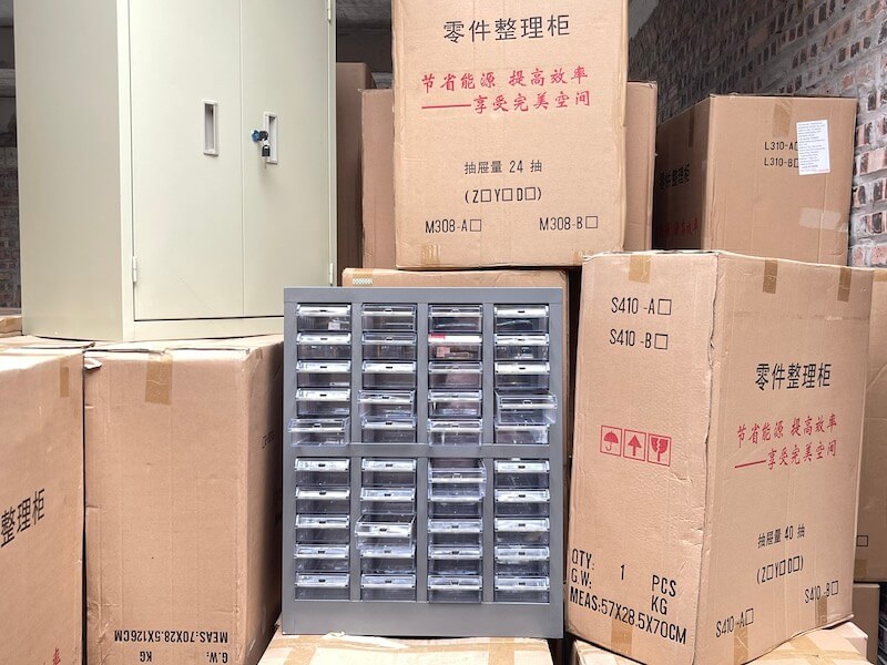 Tủ 40 ngăn đựng linh kiện điện tử, điện thoại, ốc vít, phụ kiện cơ khí vỏ tôn không cánh khóa