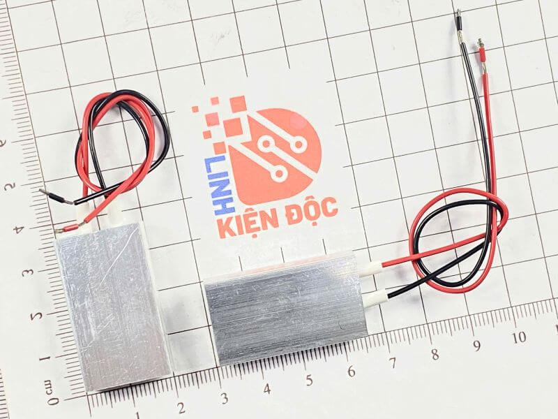Tấm gia nhiệt tháo chân linh kiện 220VAC 12-20W kích thước 35x20x5mm