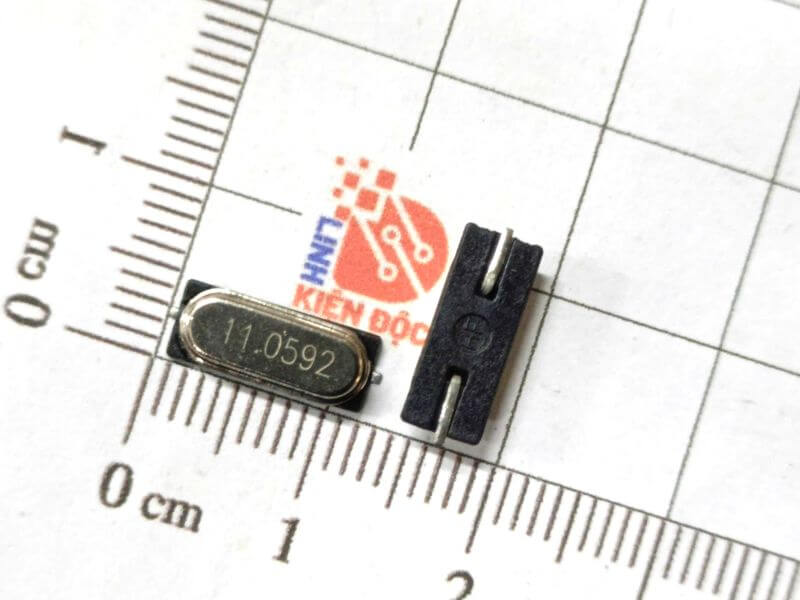 Thạch anh dán 11MHZ