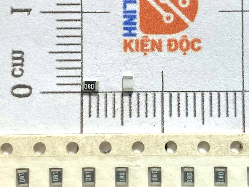 Điện trở dán 0805 18R