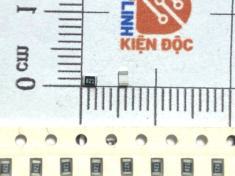 Điện trở dán 0805 820R