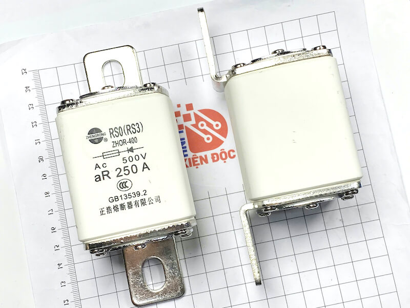 RS0-400/RS3-400 Cầu chì 250A 500V
