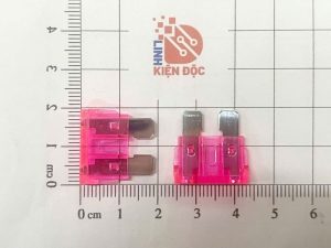 Cầu chì dẹp 4A 32V chân to cho ô tô, xe máy