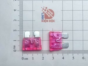 Cầu chì dẹp 50A 32V chân to cho ô tô, xe máy