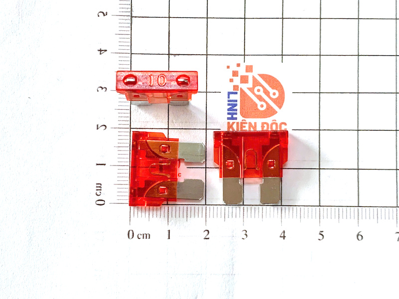 Cầu chì dẹt mini 10A 32V chân to cho ô tô, xe máy