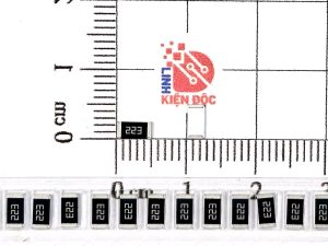 Điện trở dán 2010 22K 223 0.5W 5% (dây 10 chiếc)