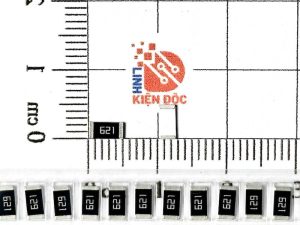 Điện trở dán 2010 620R 621 0.5W 5% (dây 10 chiếc)