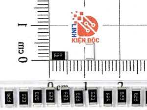 Điện trở dán 2010 62K 623 0.5W 5% (dây 10 chiếc)