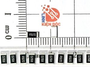 Điện trở dán 2010 0.82R R820 0.5W 5% (dây 10 chiếc)