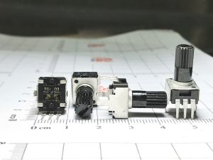 Chiết áp đơn 10K B103 RV09 0932 12.5mm loại chân đứng