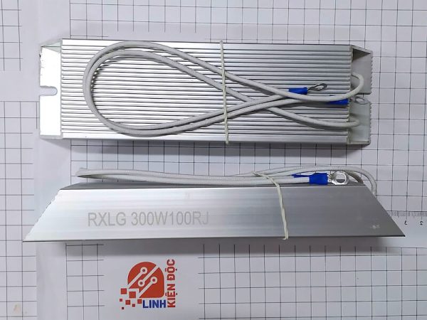 300W100R