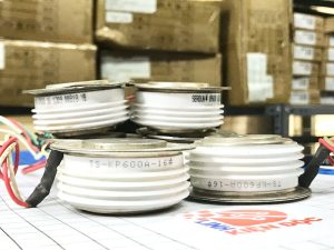 KP600 KP600A Thyristor SCR đĩa tròn 600A 100V-6500V hảng tháo máy