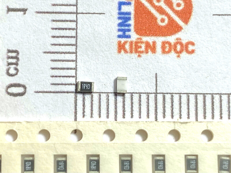 Điện trở dán 0805 1R4