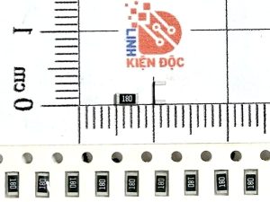Điện trở dán 1206 18R 5% (dây 50c)