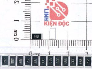 Điện trở dán 2512 3.9K 392-1W 5% (dây 10 chiếc)