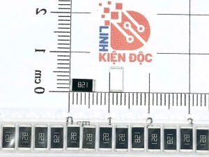 Điện trở dán 2512 820R 821-1W 5% (dây 10 chiếc)