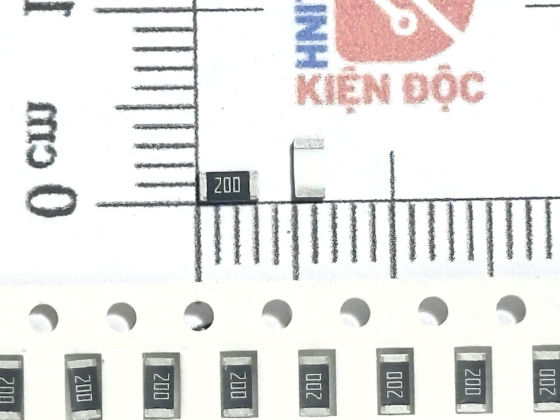 Điện trở 1206 20R