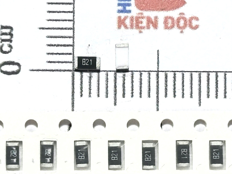 Điện trở 1206 820R