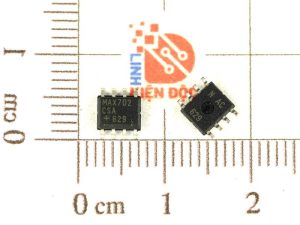 MAX702CSA