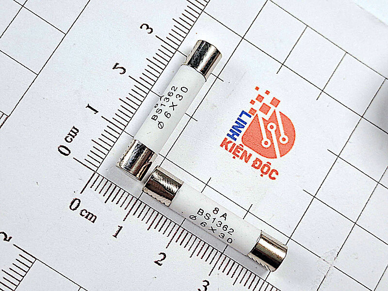 250V R058 8A