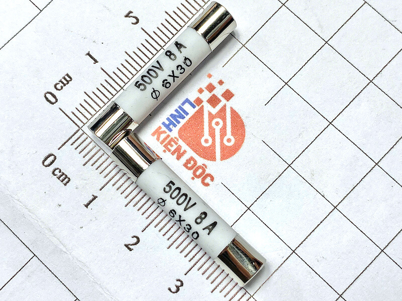 500V R058 8A