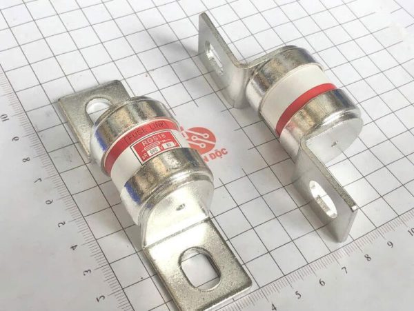 Cầu chì sứ RGS18 660V 80A_1