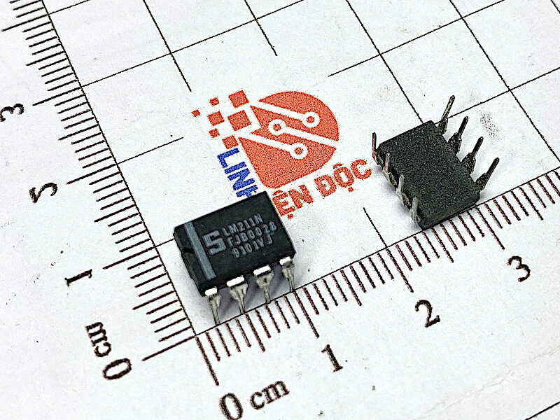 LM211N DIP-8