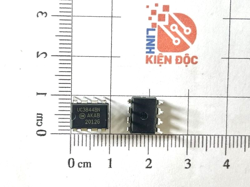 UC3844BN UC3844 IC điều khiển PWM DIP-8 chính hãng ON