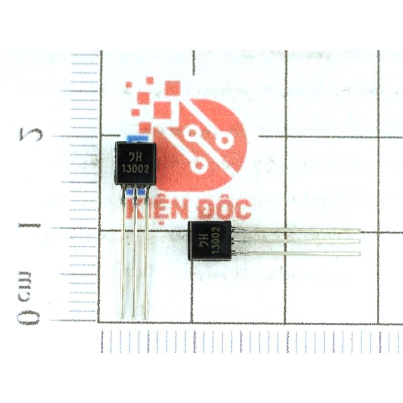 13002 MJE13002 Transistor NPN 1.25A 400V TO-92